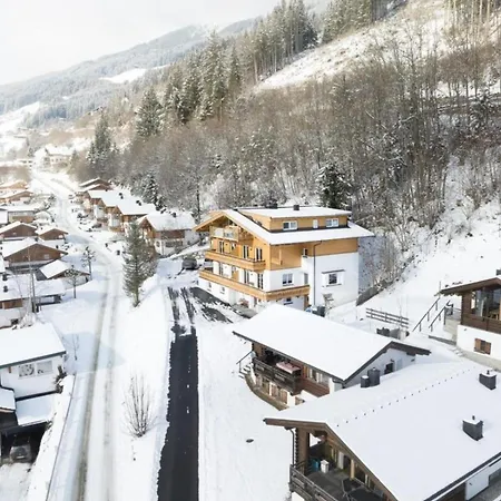 Vakantiehuis Schoeneben 3 *