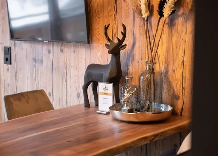 Schoeneben 3 * Wald im Pinzgau