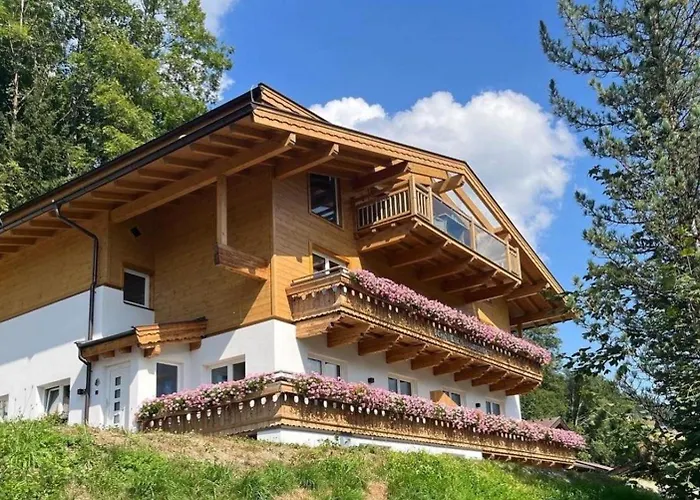 Schoeneben 3 Wald im Pinzgau